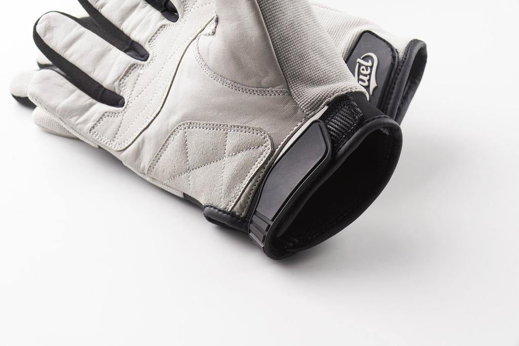 FUEL-ASTRAIL GLOVES-LUCKY EXPLORER